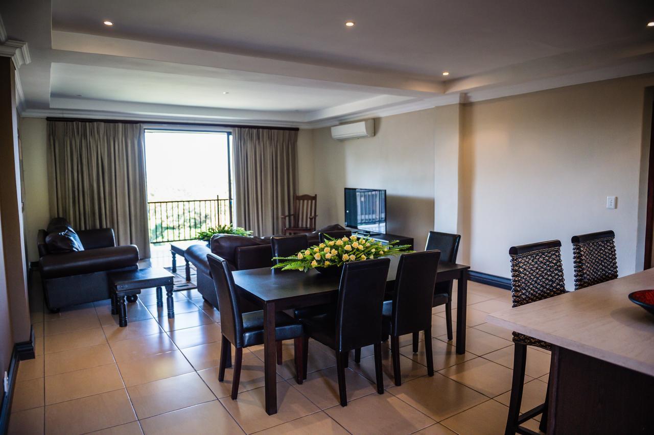 Royal Solwezi Hotel ภายนอก รูปภาพ