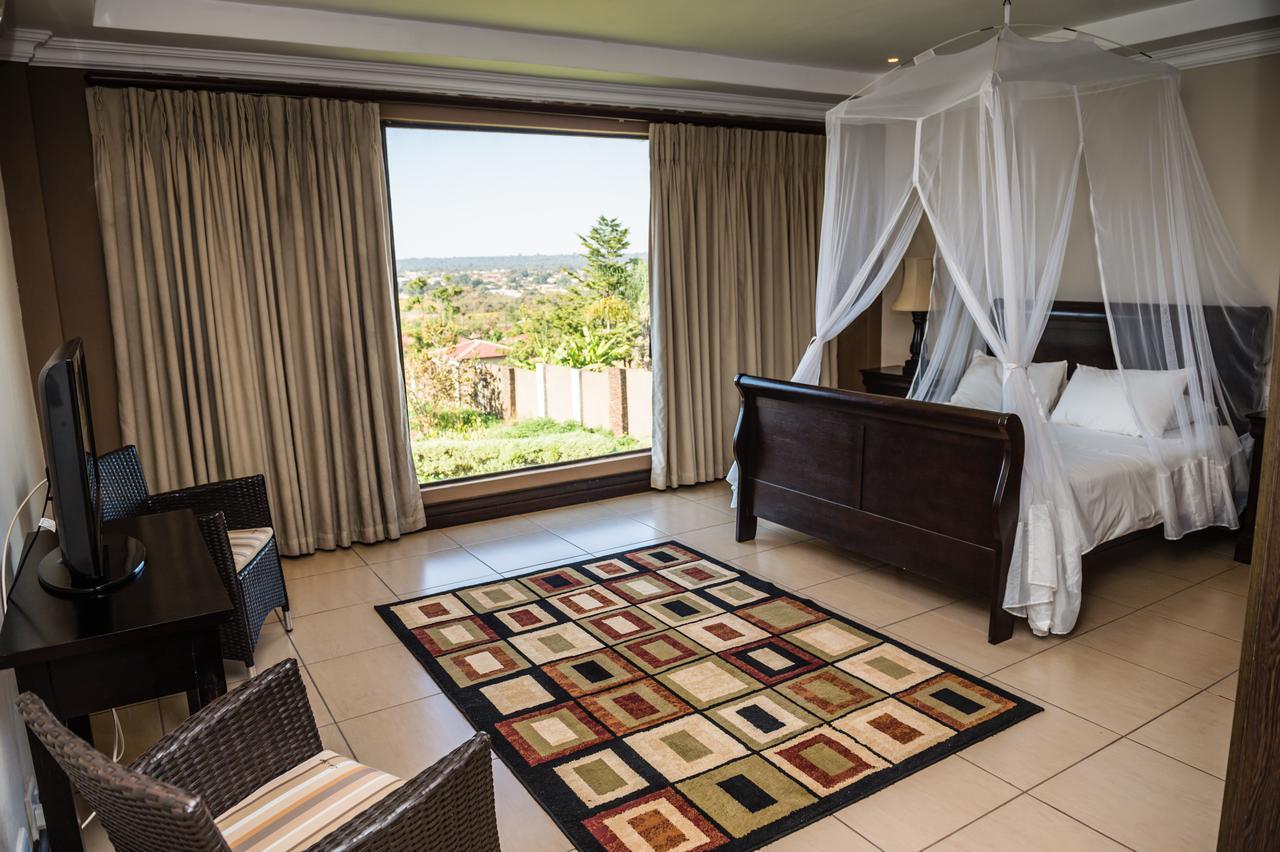 Royal Solwezi Hotel ภายนอก รูปภาพ