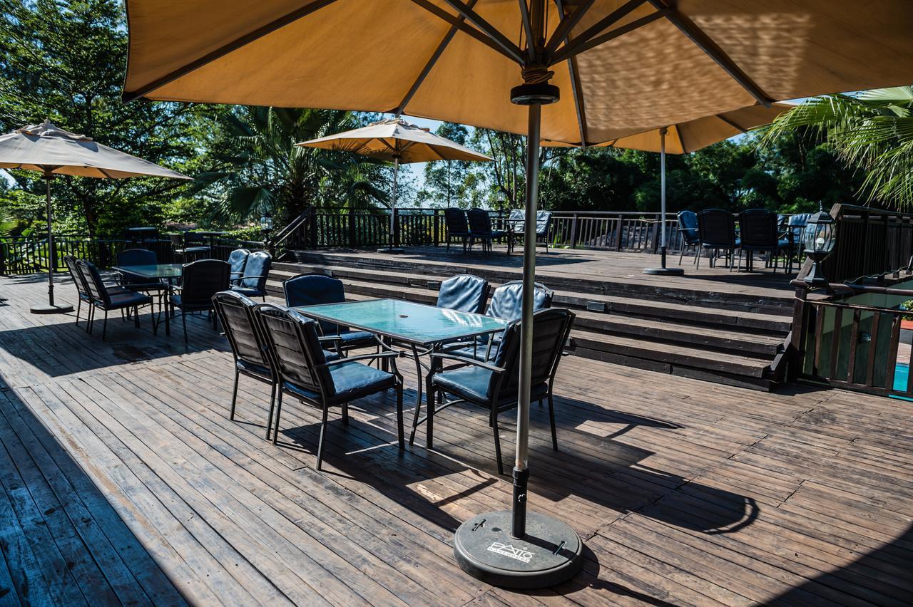 Royal Solwezi Hotel ภายนอก รูปภาพ